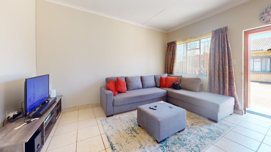 2 Bedroom Property for Sale in Dassie Rand North West